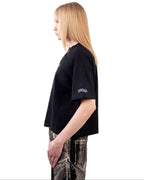 MODEL wearing ONGNA GOMD black t-shirt with text on a white background
